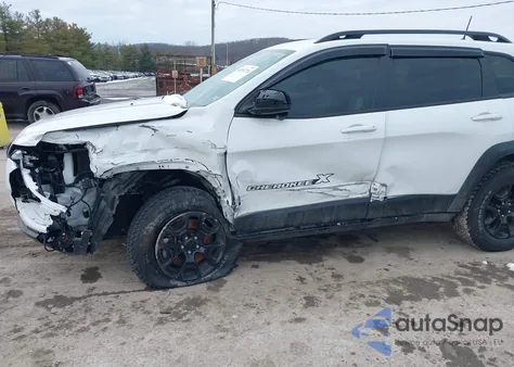 2022 Jeep Cherokee X 4X4 from USA, damaged, VIN 1C4PJMCX0ND550326